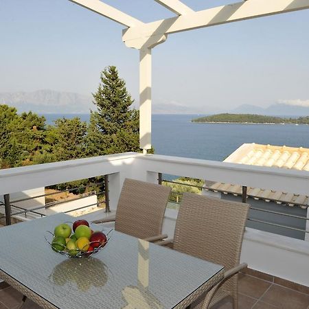 Lemon Tree Villa Nydri  Bilik gambar