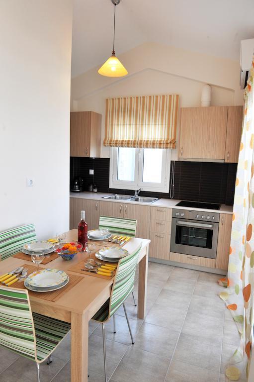 Lemon Tree Villa Nydri  Bilik gambar