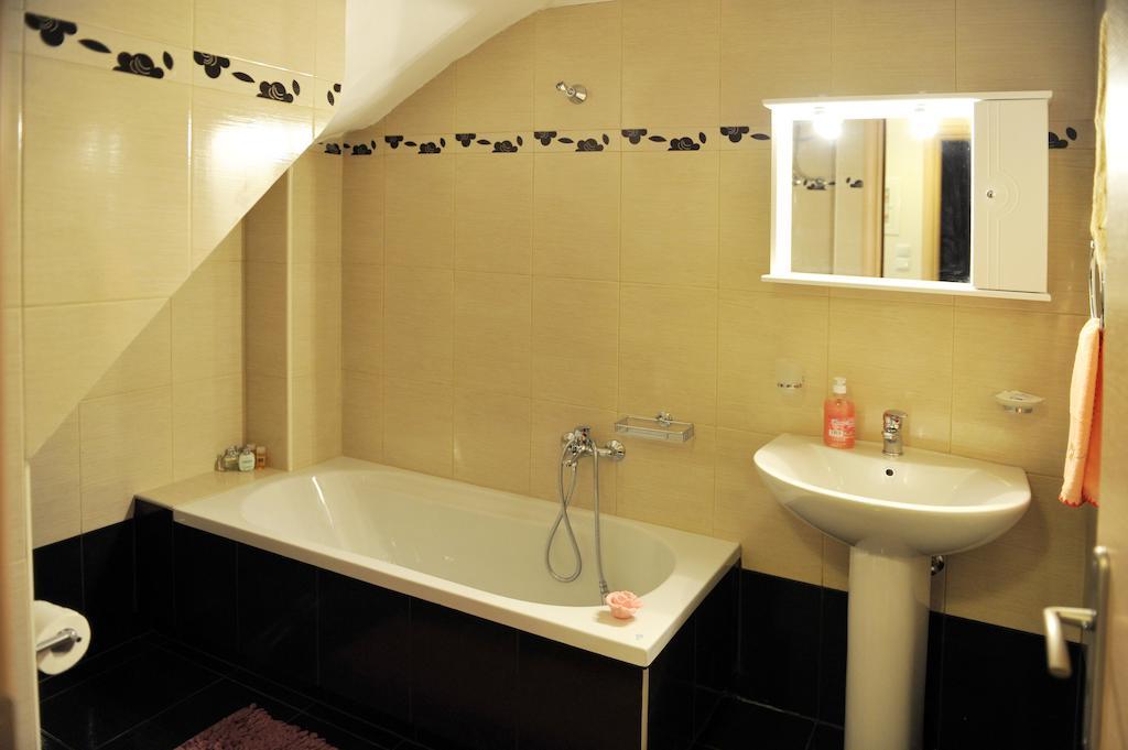Lemon Tree Villa Nydri  Bilik gambar